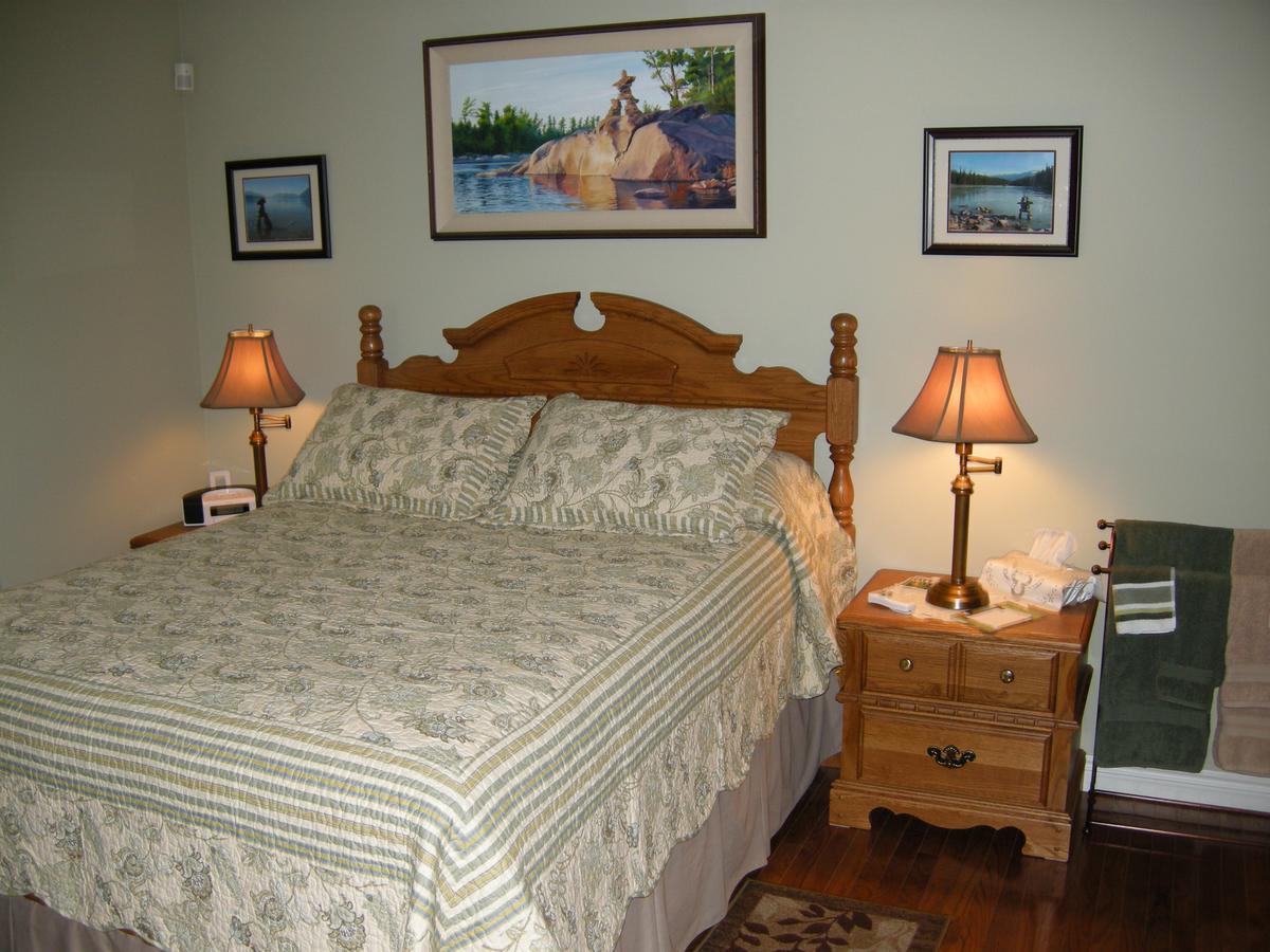 Tucked Inn The Harbour B&B Victoria Harbour Kültér fotó